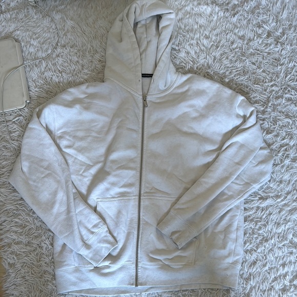 White brandy Melville Zip-Up Hoodie (one size fits like M-L) no stains - Picture 1 of 3